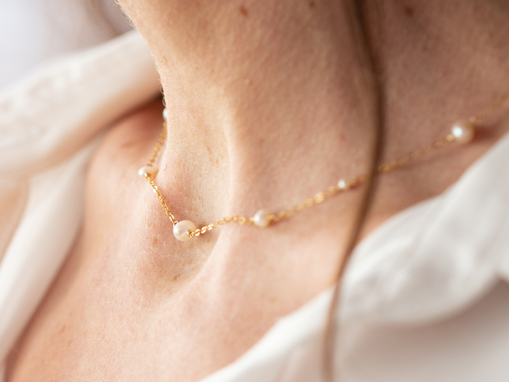 Aimée - Thin Freshwater Pearl Choker