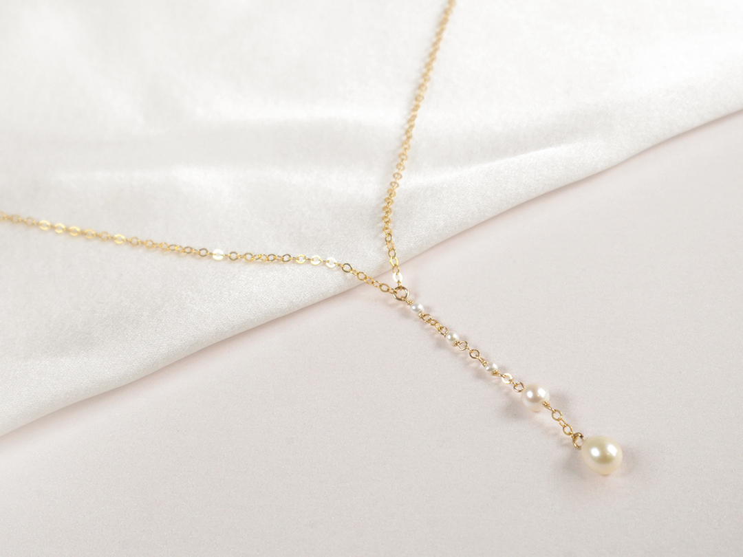 Holly - Y necklace with pearls for wedding