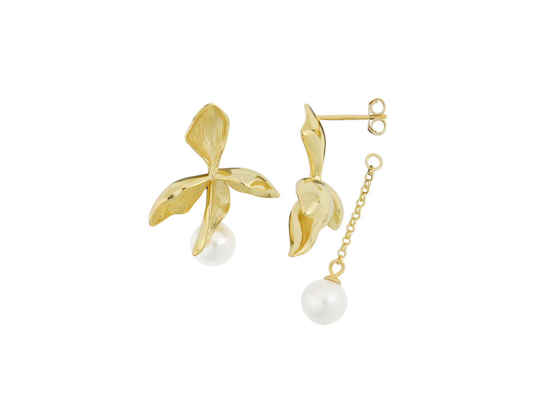 Laura Earrings - Golden Flower earrings with Round Pearl