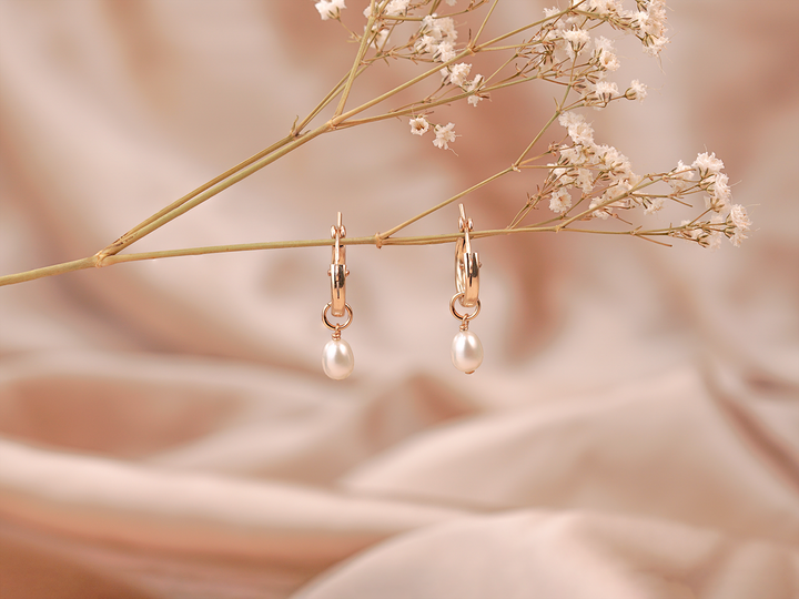 Julie Hoops - Tiny Pearl
