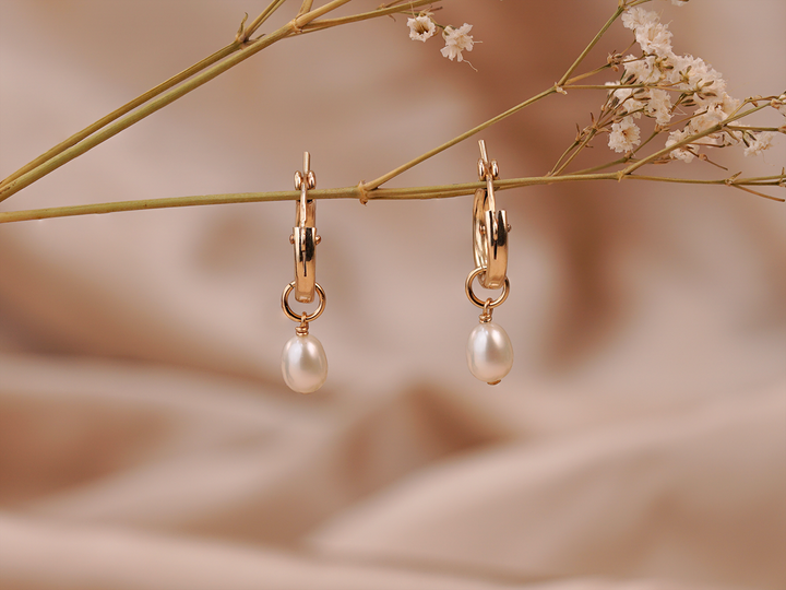 Julie Hoops - Tiny Pearl