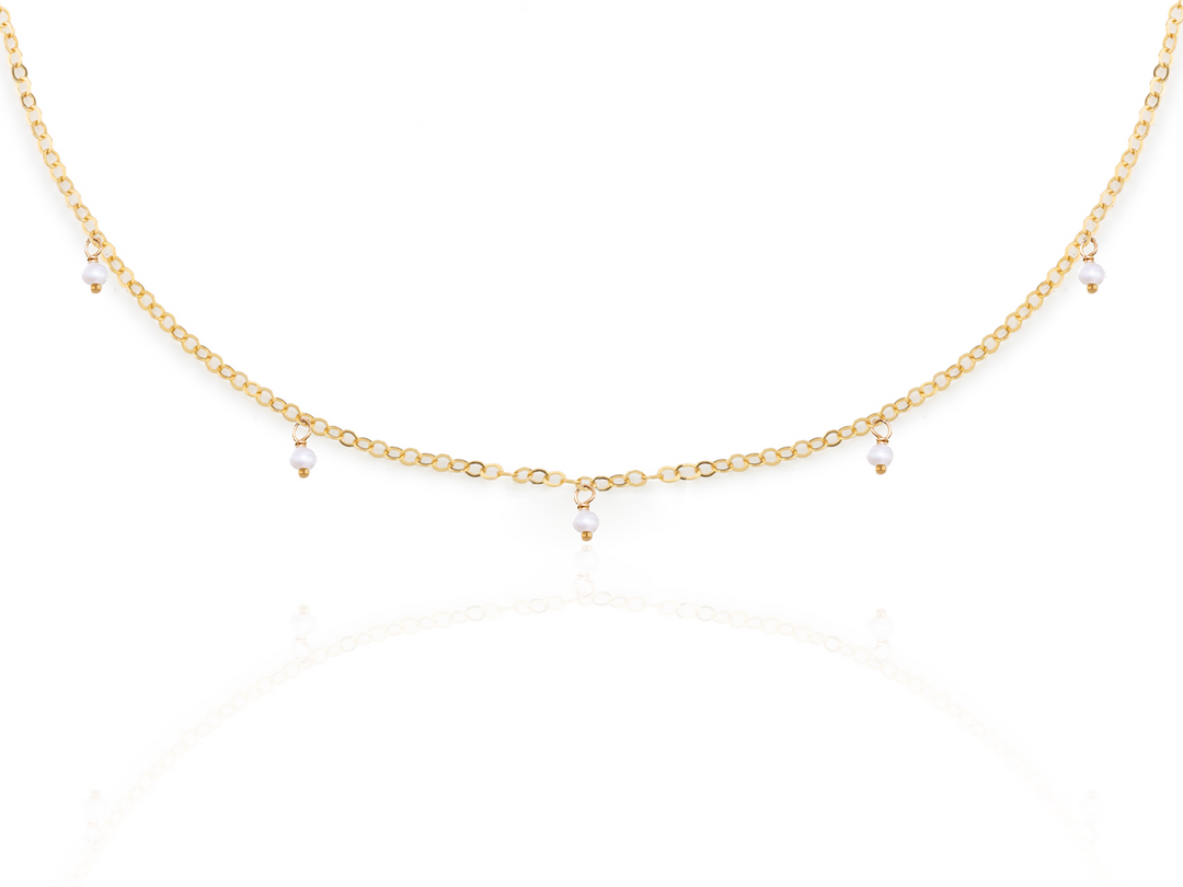 Mia - Tiny pearl charm necklace