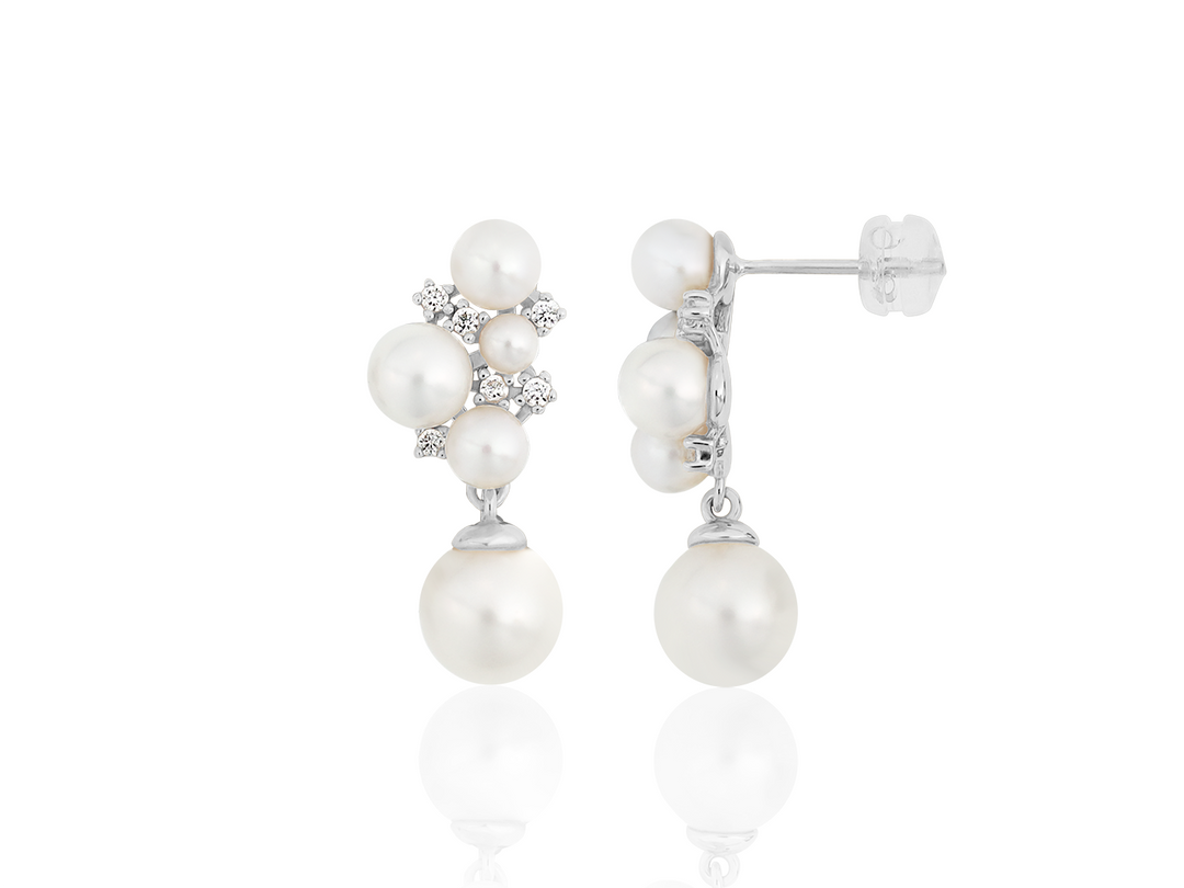 Sibyl -Boucles d'oreilles en grappe de perles avec accents de diamants en argent 925