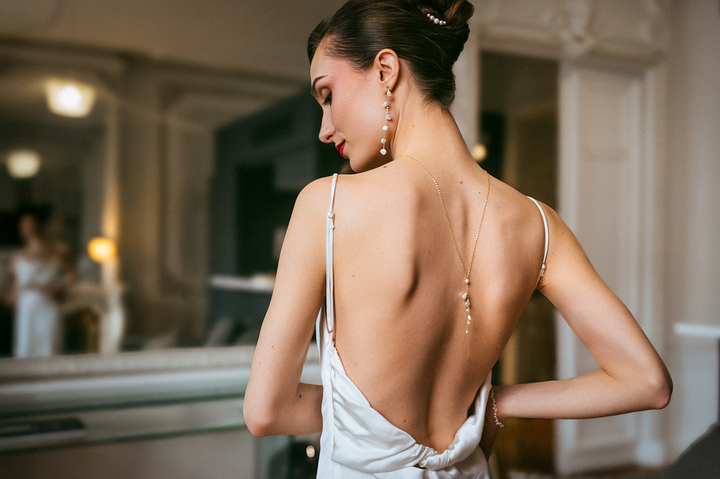 Esmée - Back Necklace with Baroque Pearls