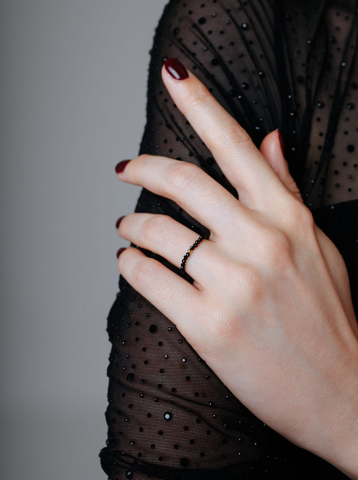 Bague en spinelle noir