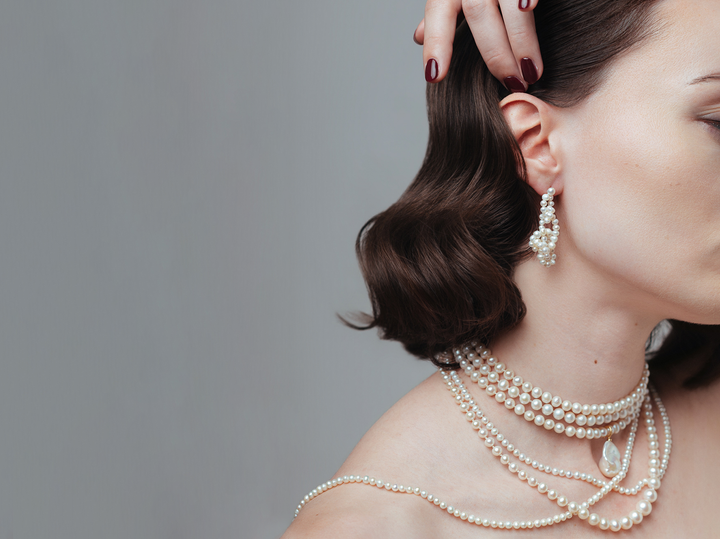 French Riviera - Pendant Cluster Pearl Earrings