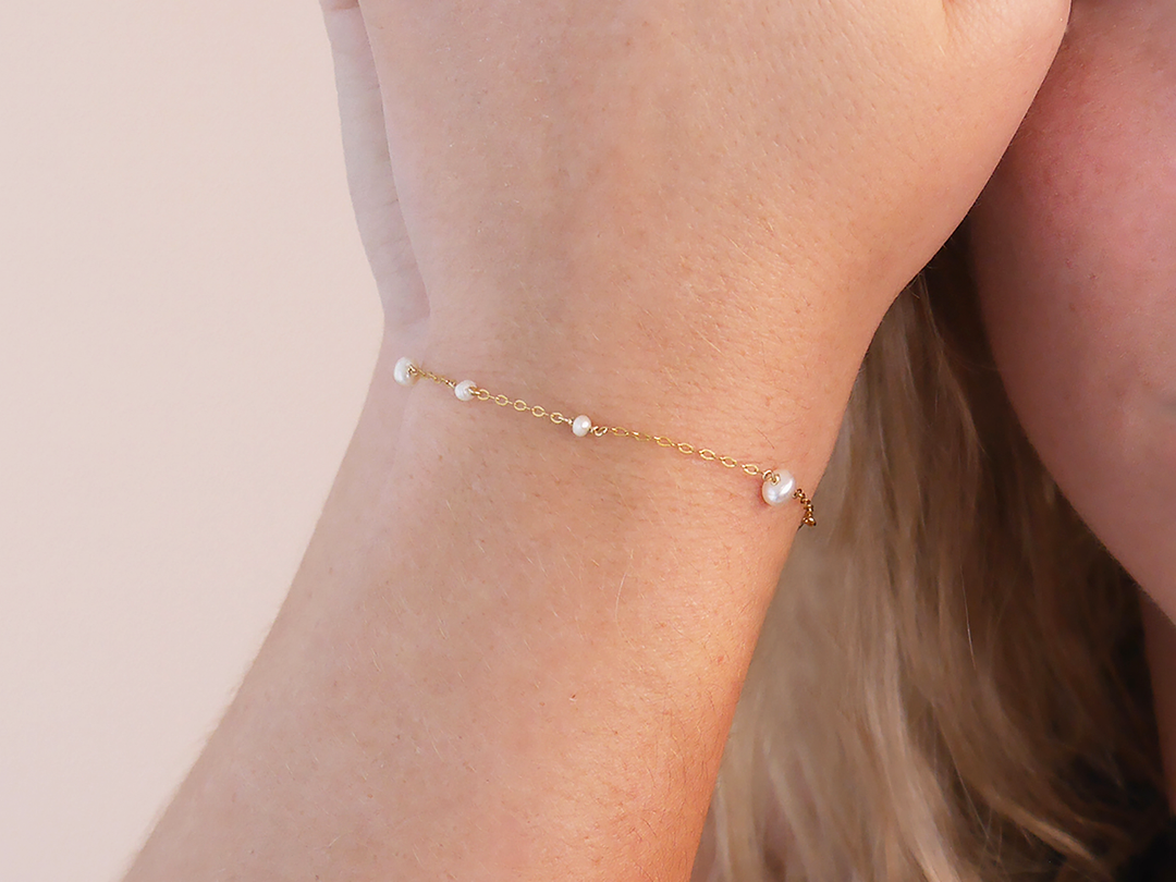 Aimée - Bracelet perles naturelles délicat